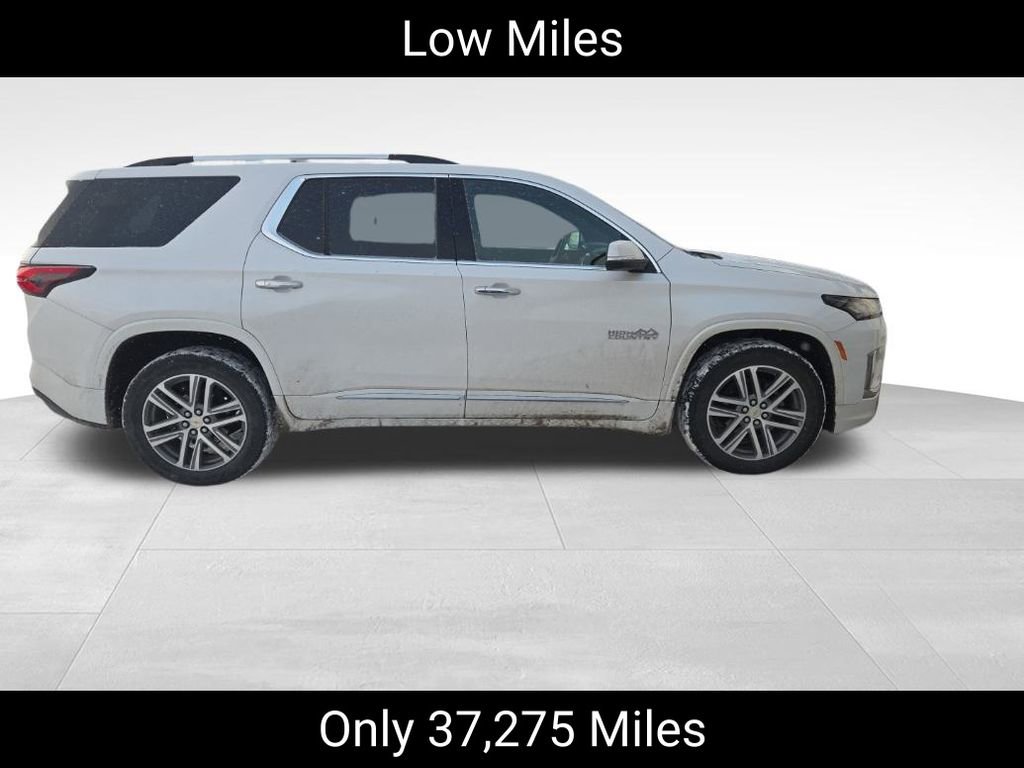 Used 2023 Chevrolet Traverse High Country w/ LPO, Floor Liner Package image 2