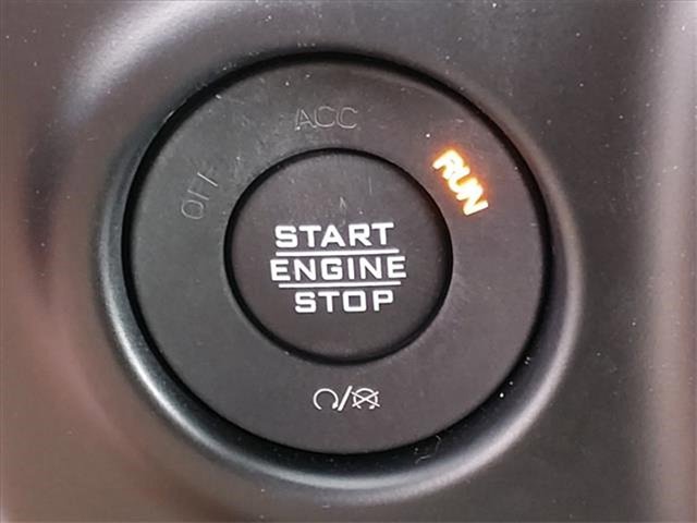 New 2023 Jeep Wrangler Unlimited Rubicon 4xe w/ Cold Weather Group image 27