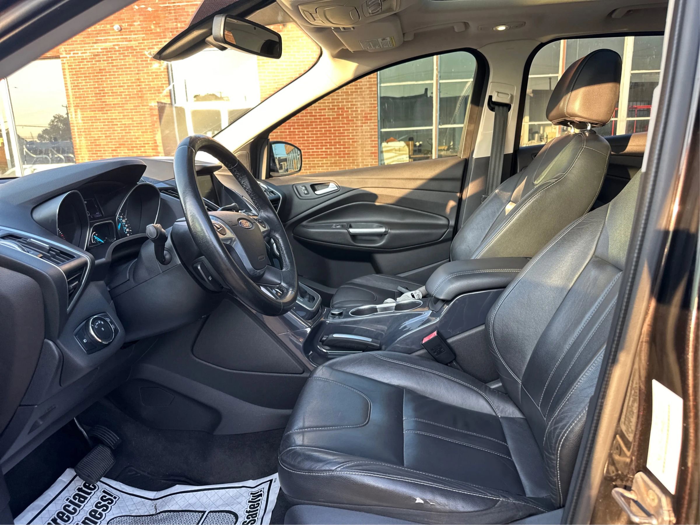 Used 2013 Ford Escape Titanium w/ Parking Technology Pkg image 11