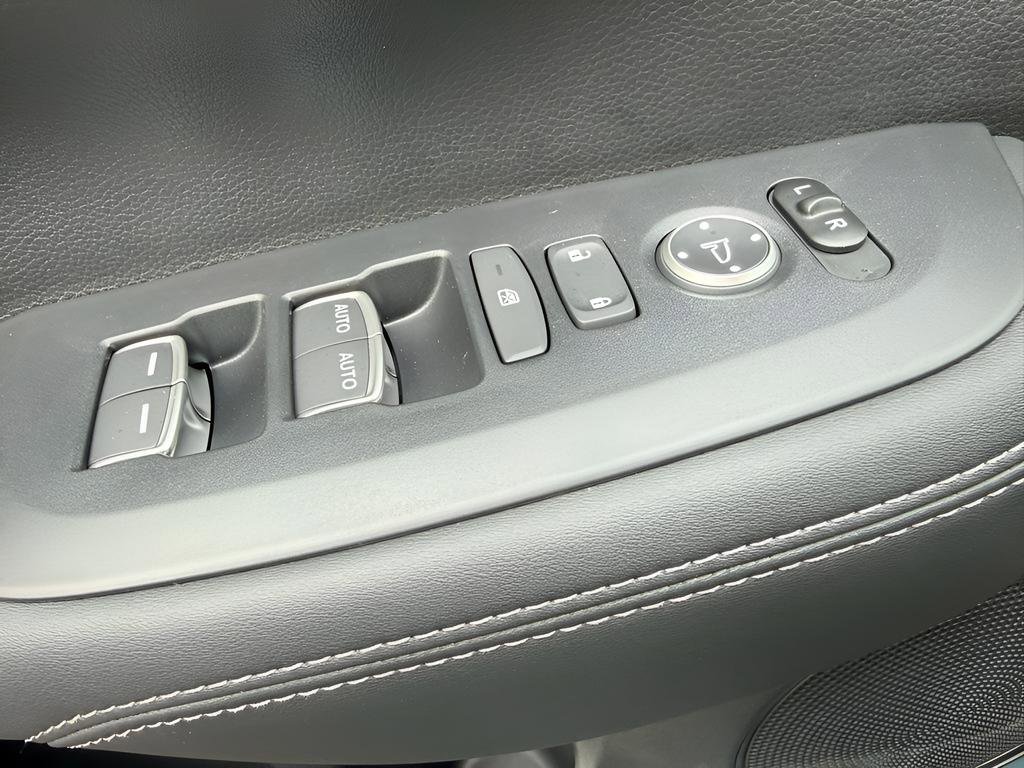 New 2026 Honda HR-V EX-L image 16