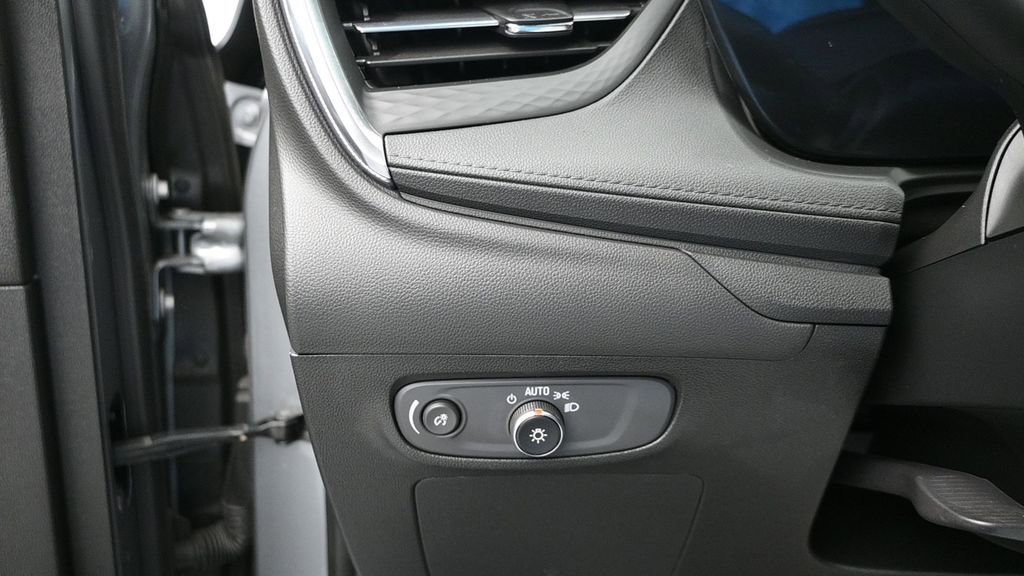 Used 2025 Buick Encore GX Preferred FWD image 25