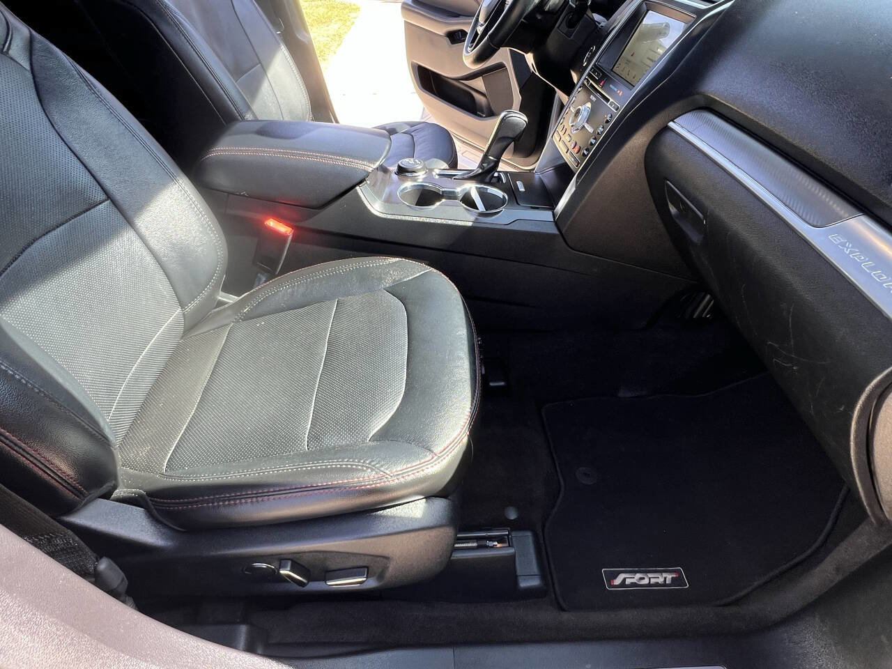 Used 2018 Ford Explorer Sport w/ Equipment Group 401A image 36