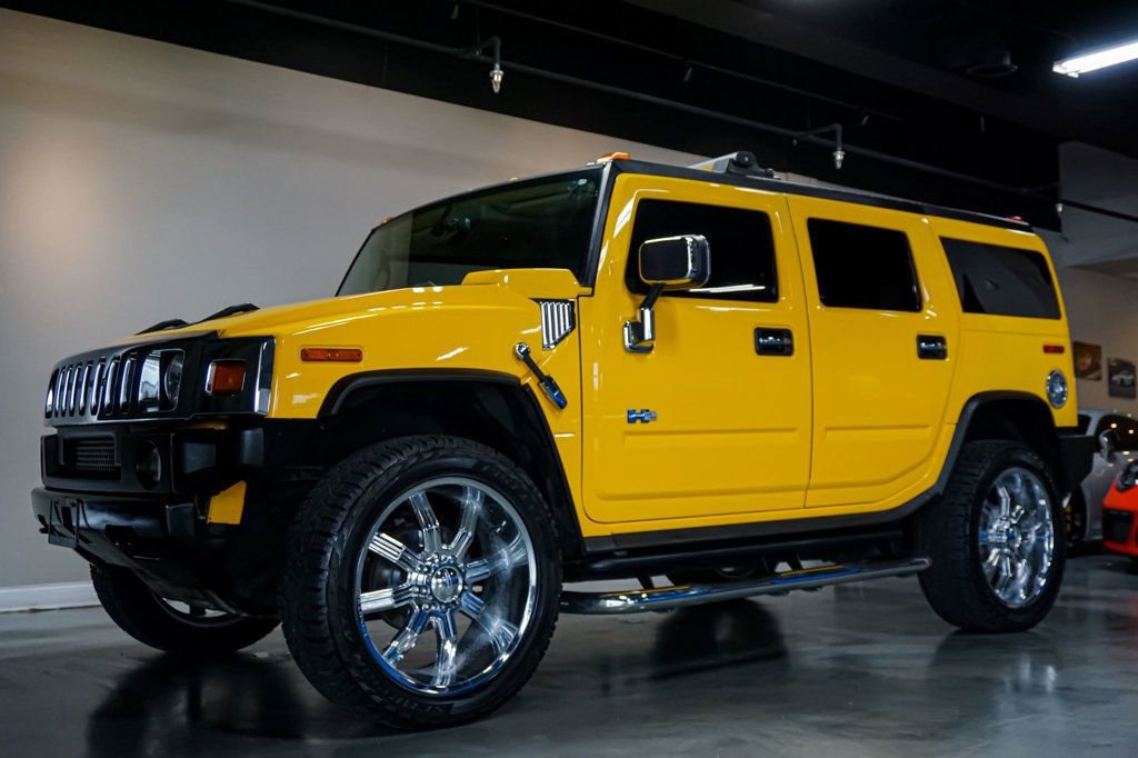 Used 2005 HUMMER H2 w/ Preferred Equipment Group image 3