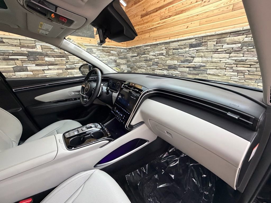 Certified 2024 Hyundai Tucson Limited AWD/4WD image 13