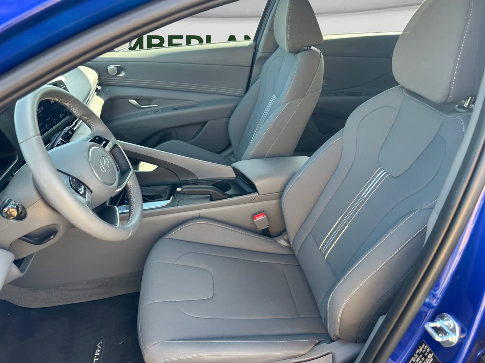 Used 2025 Hyundai Elantra Sport FWD image 11