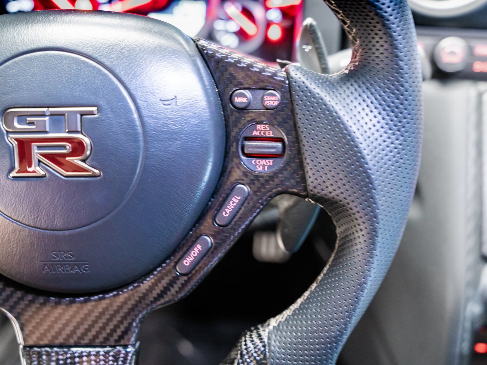 Used 2015 Nissan GT-R Premium AWD/4WD image 48