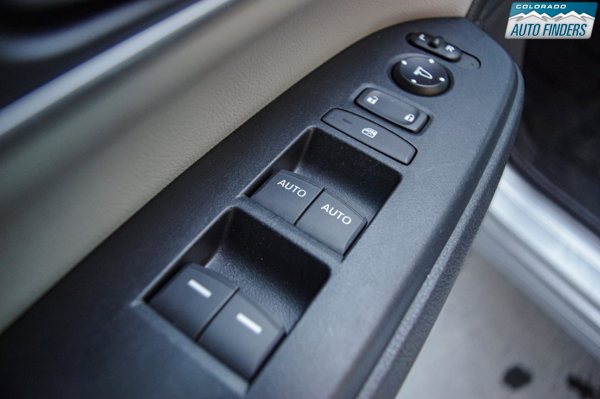 Used 2017 Honda CR-V EX-L image 11