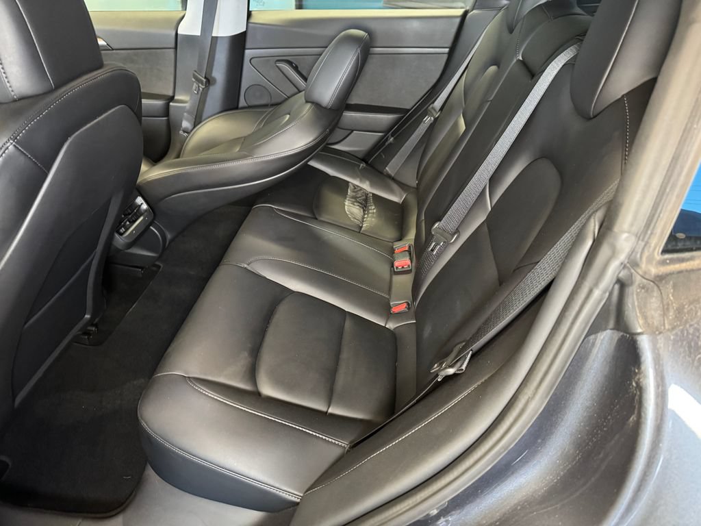 Used 2022 Tesla Model 3 Performance AWD/4WD image 17