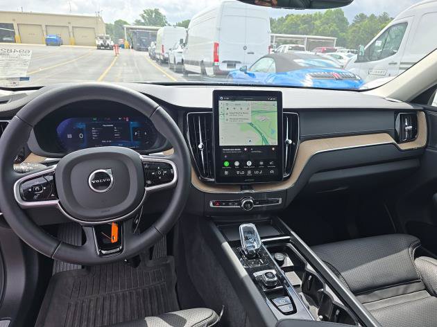 Used 2026 Volvo XC60 B5 Ultra AWD/4WD image 10