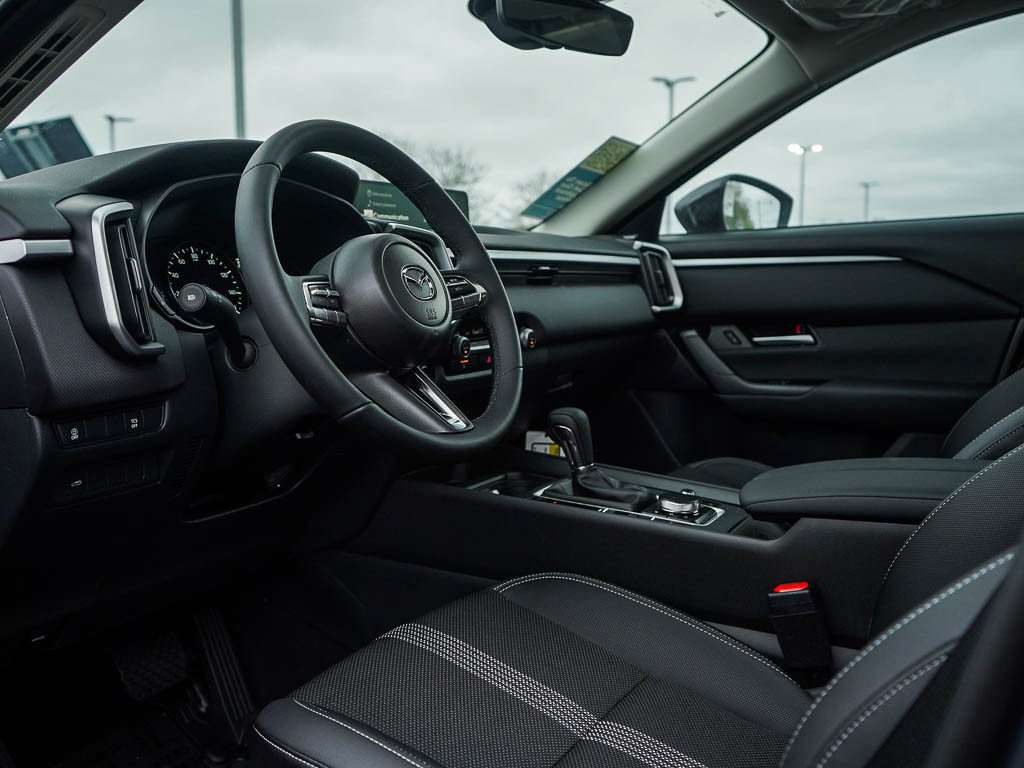 Used 2025 MAZDA CX-50 AWD 2.5 S w/ Premium Package image 18