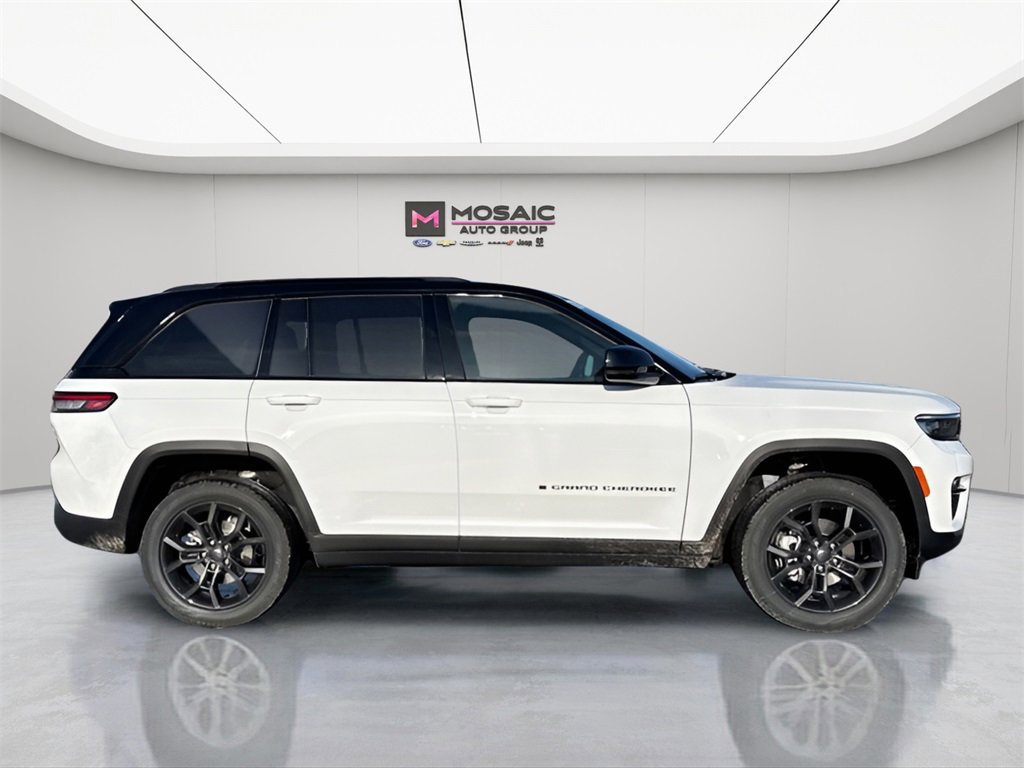 New 2025 Jeep Grand Cherokee Limited image 9