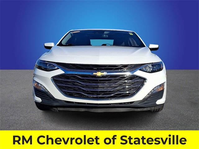 Used 2024 Chevrolet Malibu LT image 2