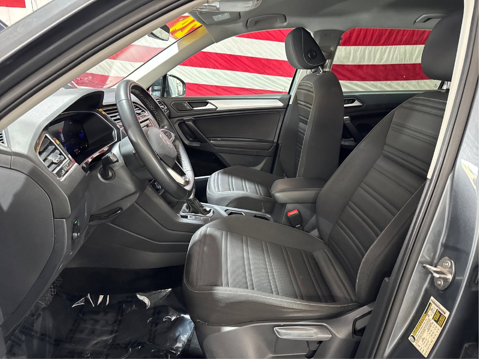 Used 2024 Volkswagen Tiguan S FWD image 9