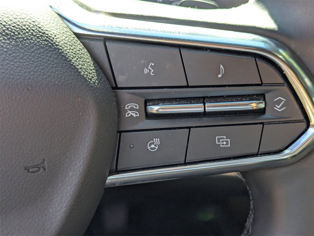 Used 2025 Chevrolet Equinox LT image 17