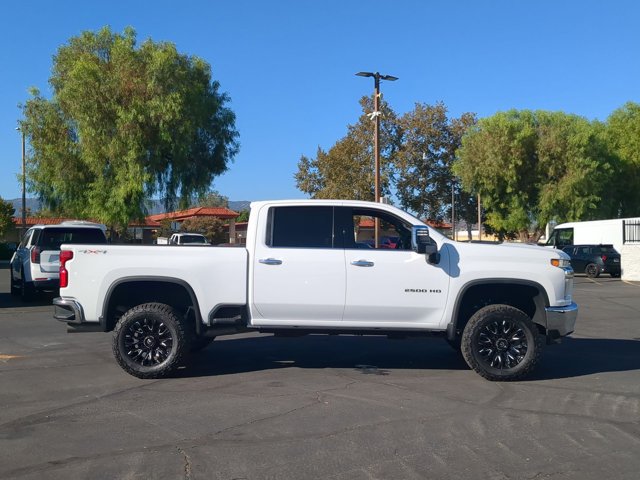 Used 2021 Chevrolet Silverado 2500 LTZ AWD/4WD image 4