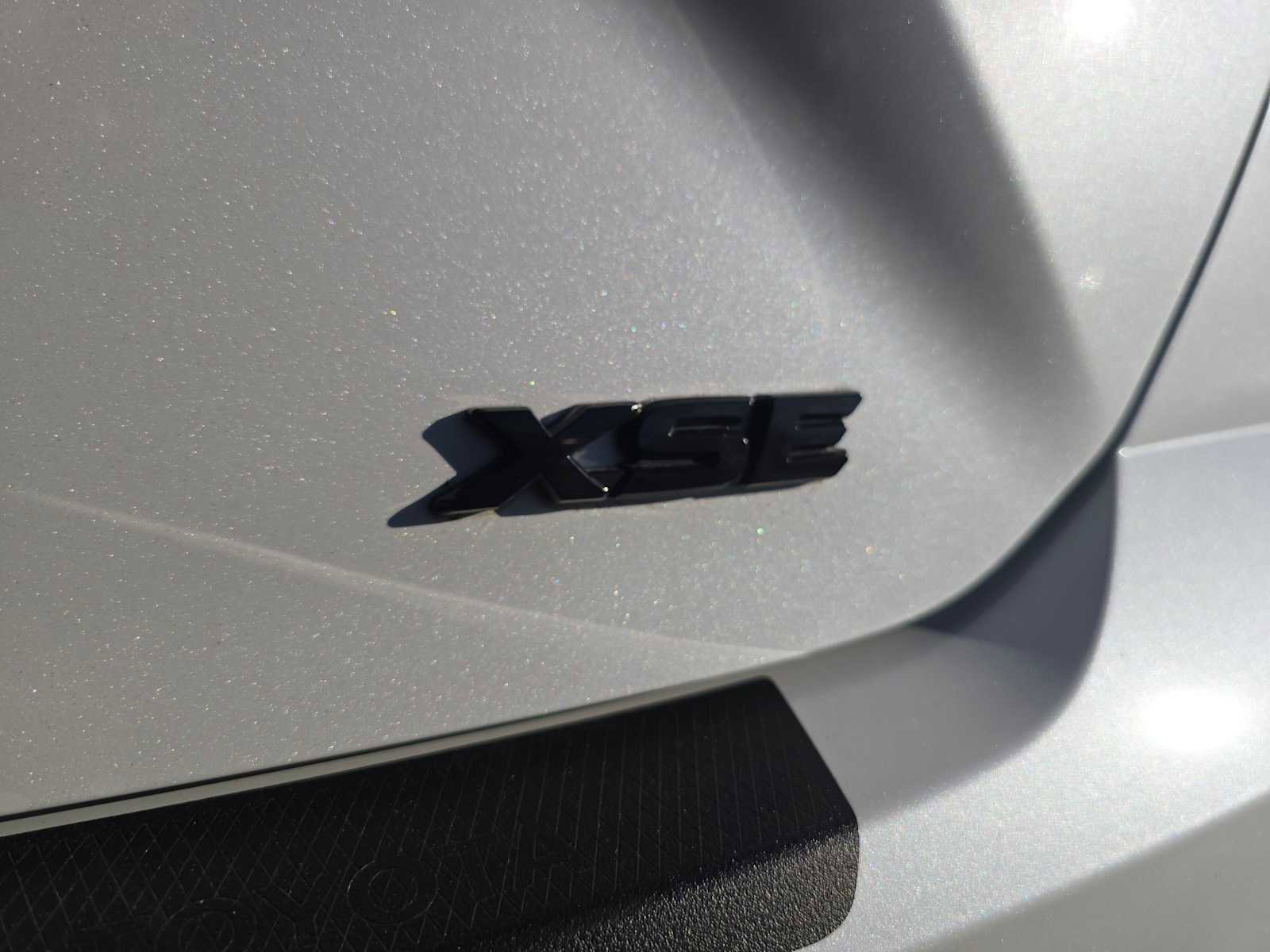 Used 2025 Toyota Camry XSE image 13