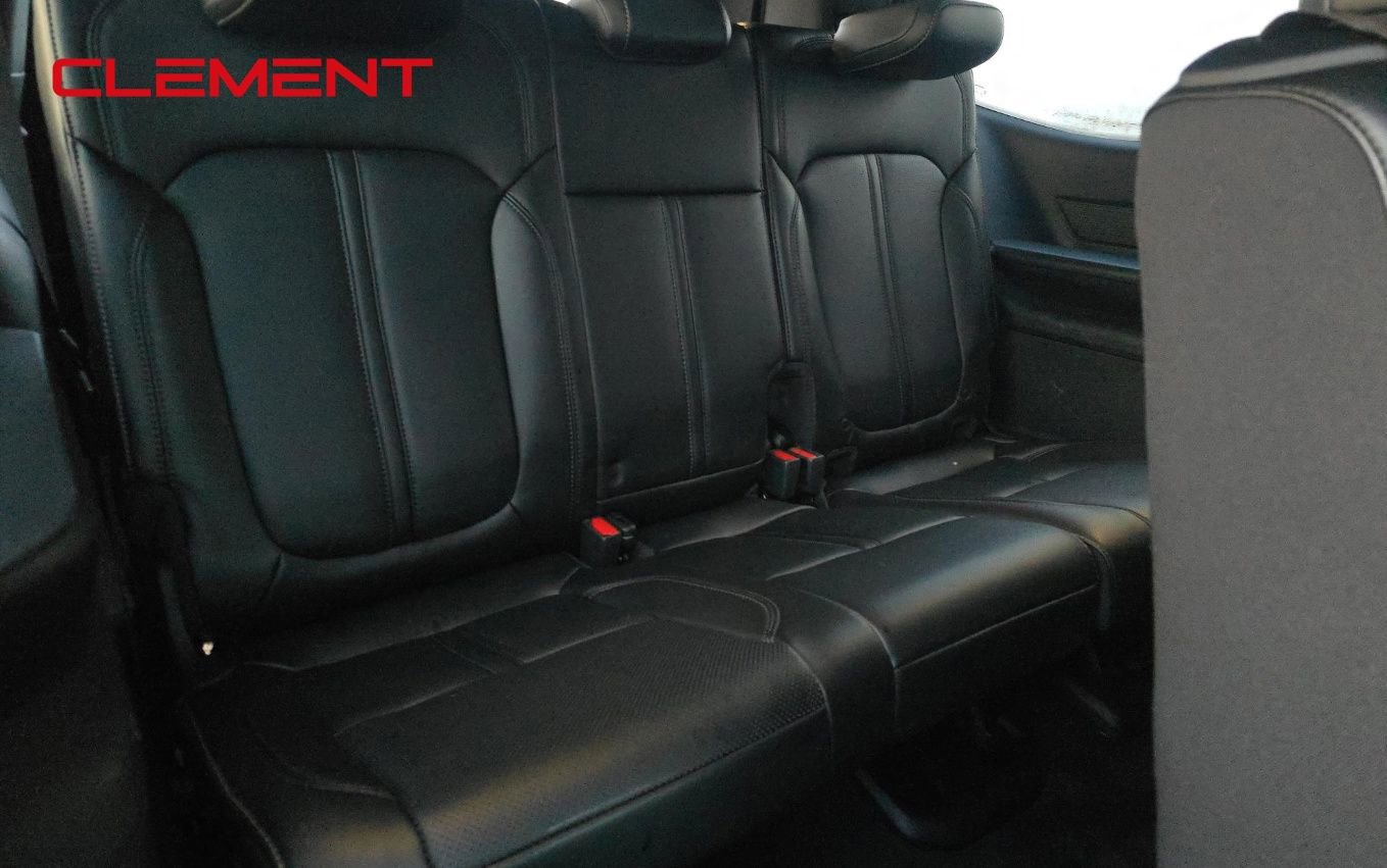 Used 2023 Jeep Wagoneer Base image 11