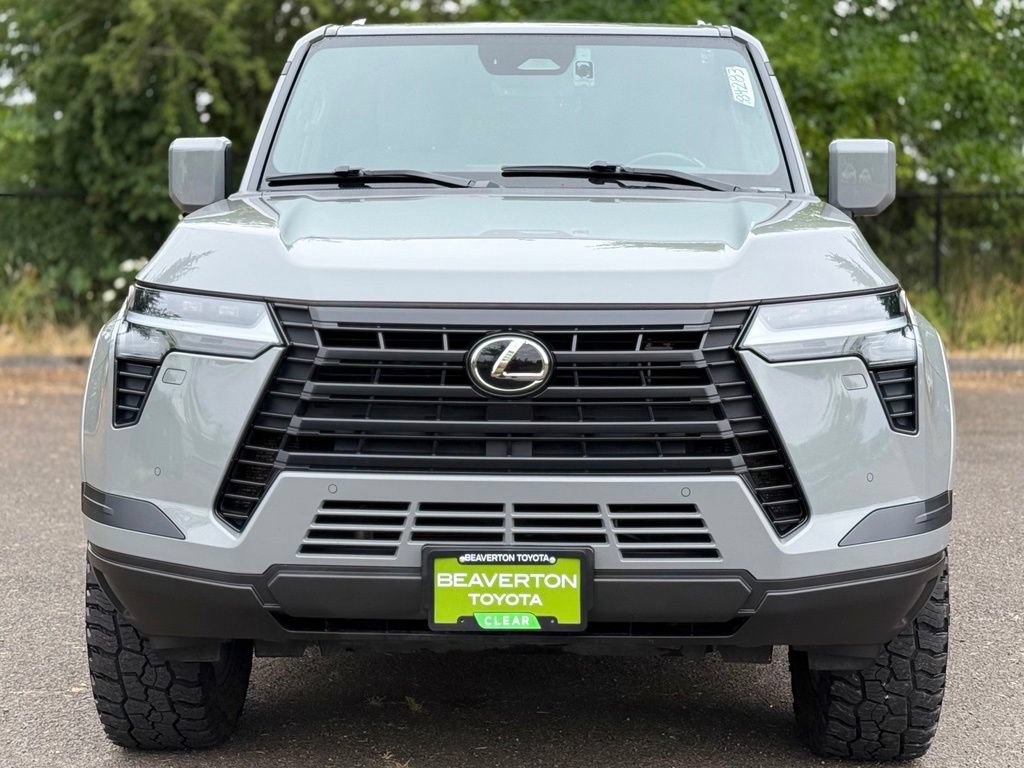 Used 2024 Lexus GX 550 w/ Cold Area Package AWD/4WD image 8