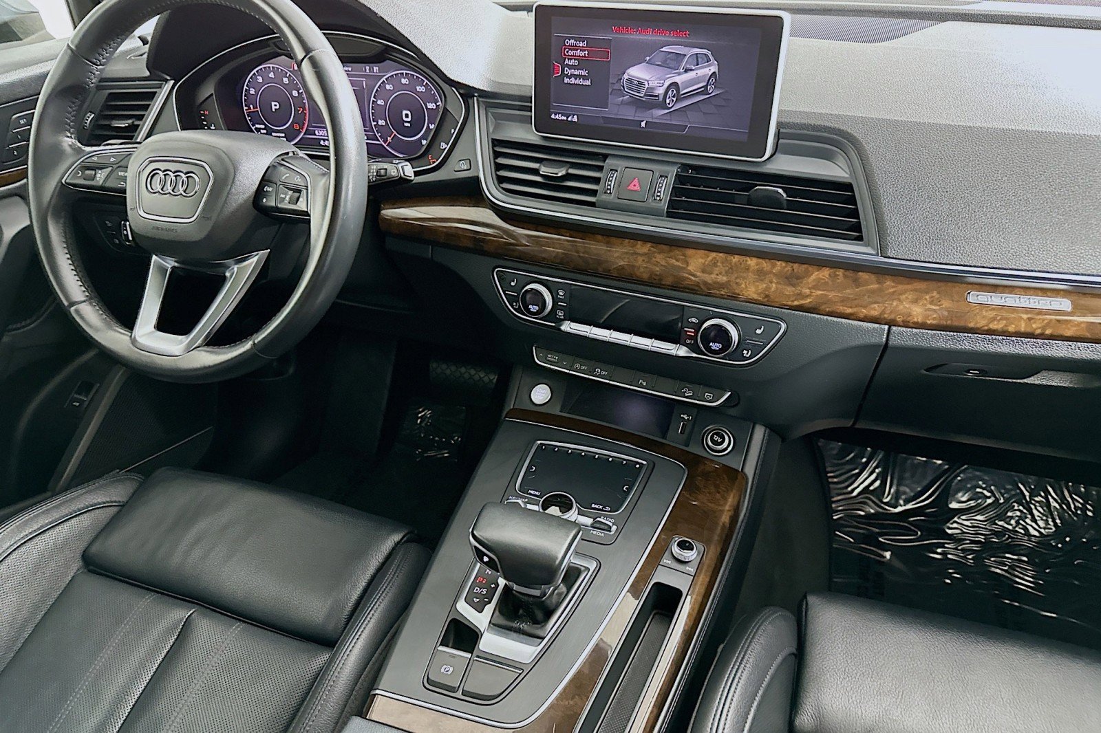 Used 2019 Audi Q5 2.0T Premium Plus w/ Premium Plus Package image 6