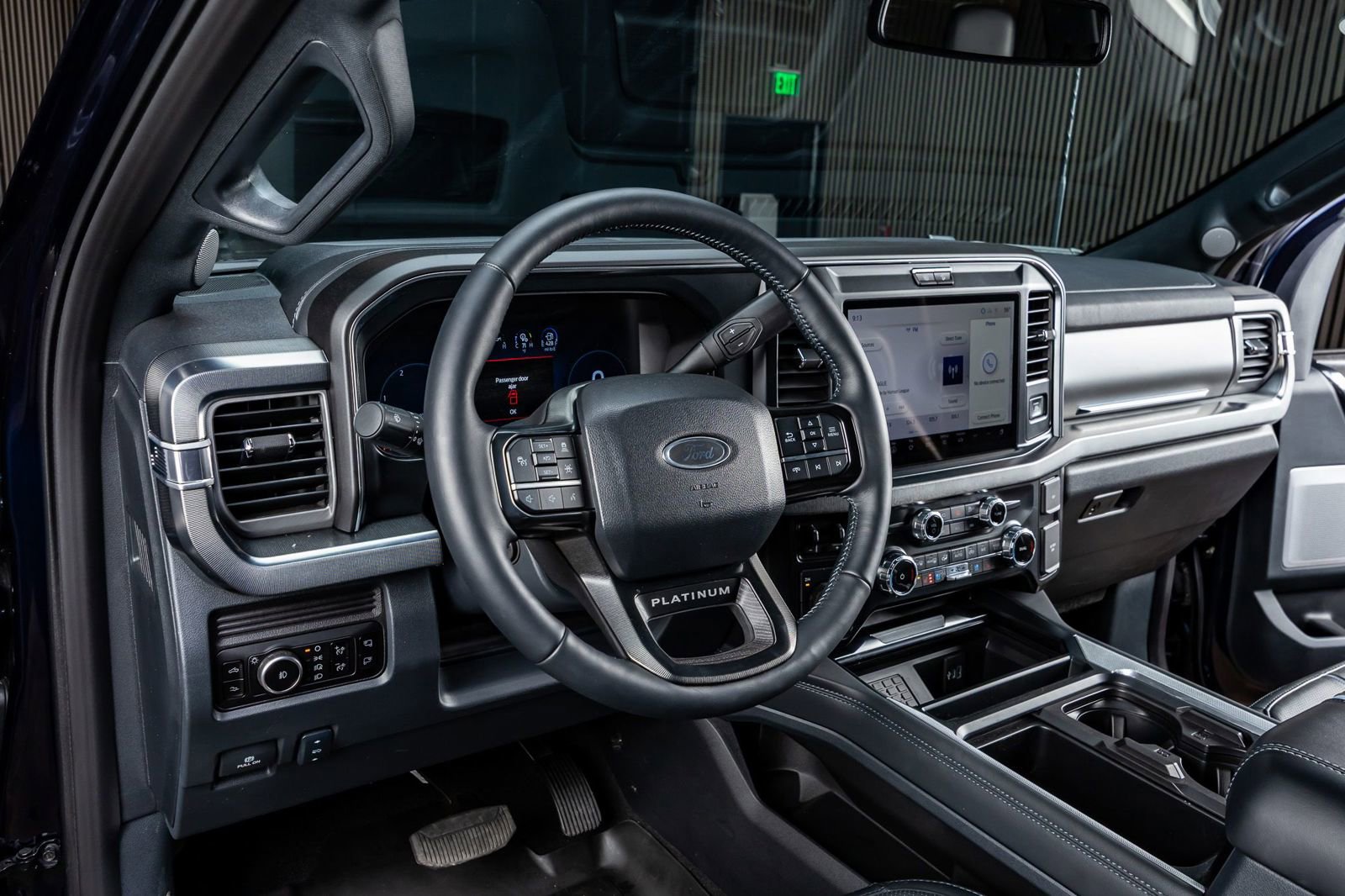 Used 2025 Ford F350 Platinum image 17