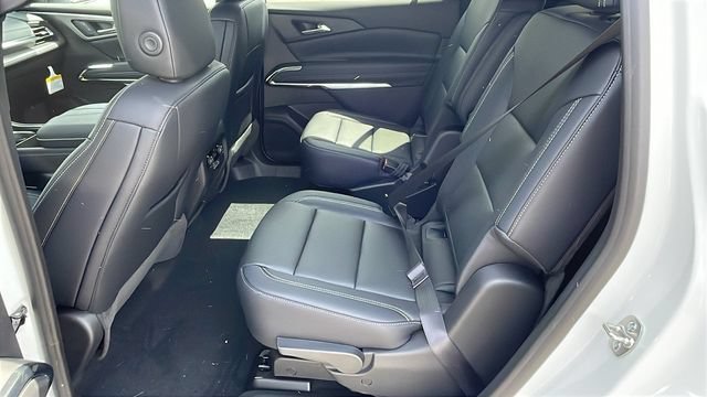 New 2026 Chevrolet Traverse LT w/ LPO, Floor Liner Package FWD image 13