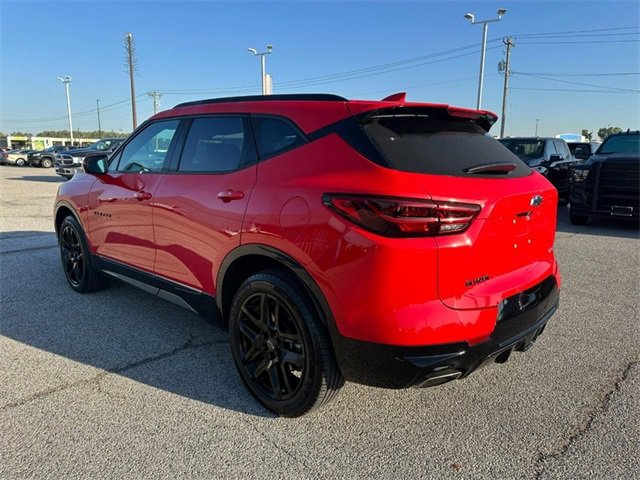 Certified 2023 Chevrolet Blazer RS w/ Driver Confidence II Package image 3