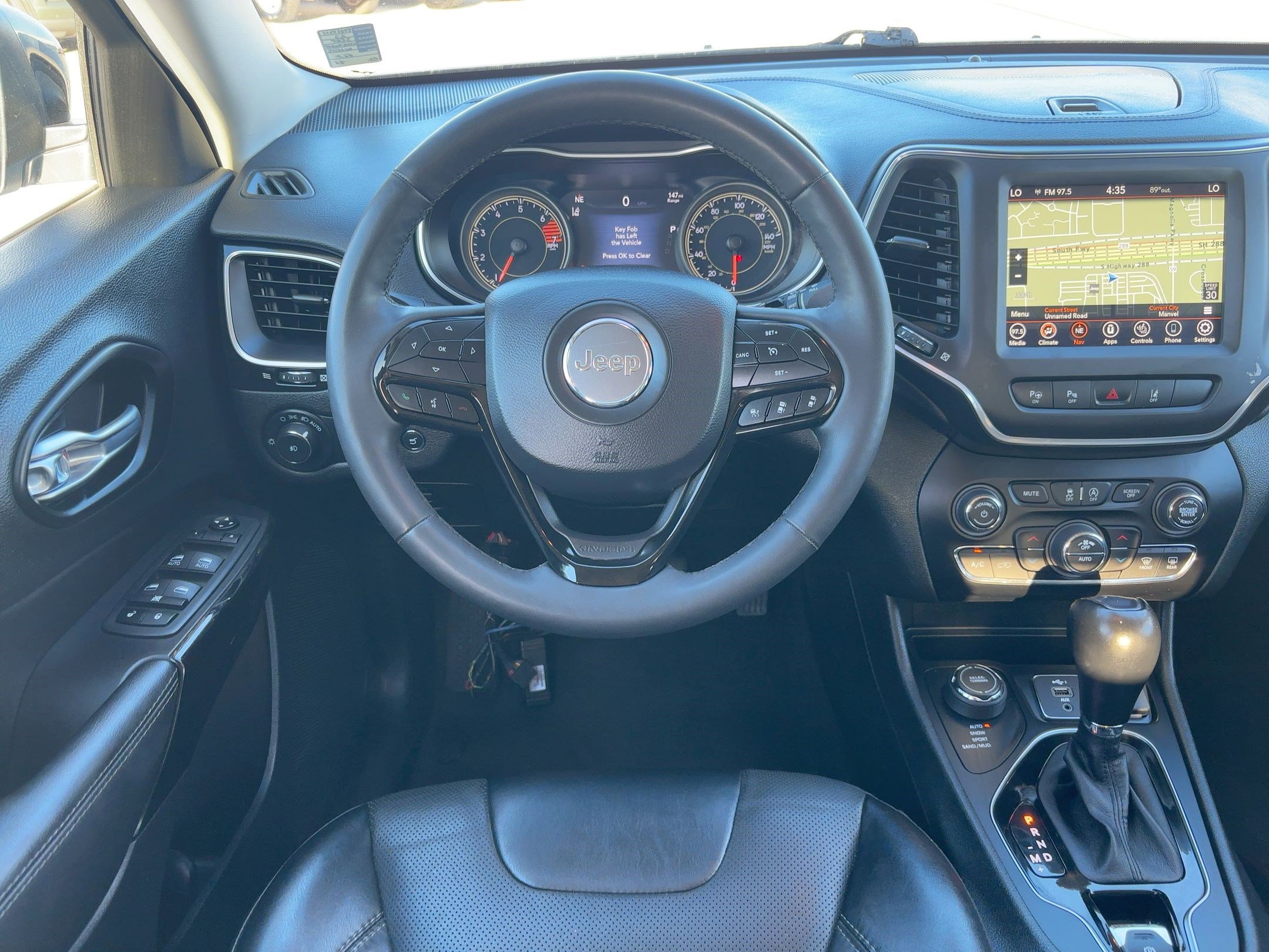 Used 2023 Jeep Cherokee Altitude Lux image 28