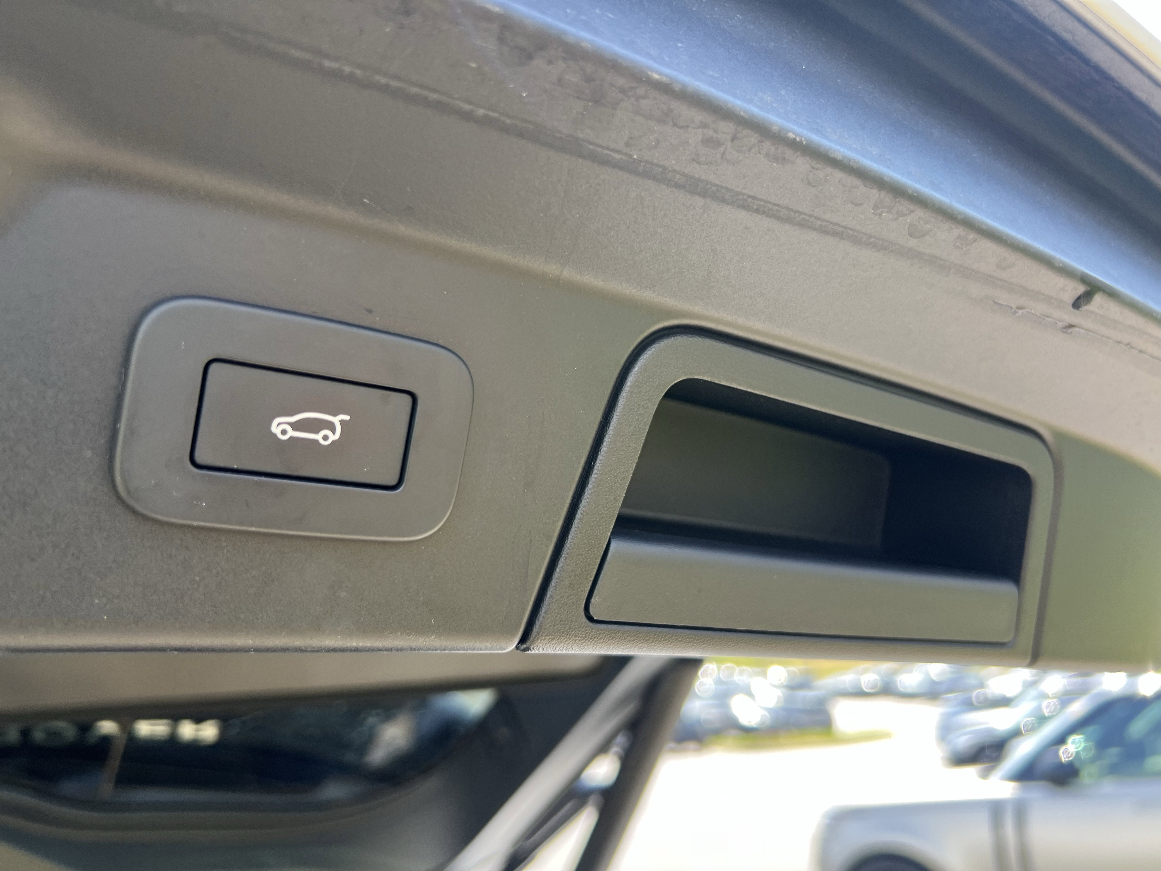 Certified 2025 Land Rover Range Rover Velar Dynamic HSE AWD/4WD image 34