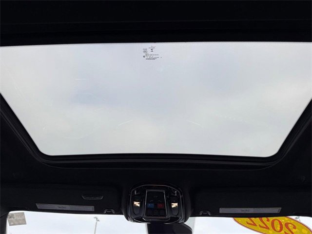 Used 2022 Jeep Grand Wagoneer Series III image 14