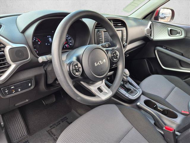 Used 2022 Kia Soul LX w/ Technology Package FWD image 12