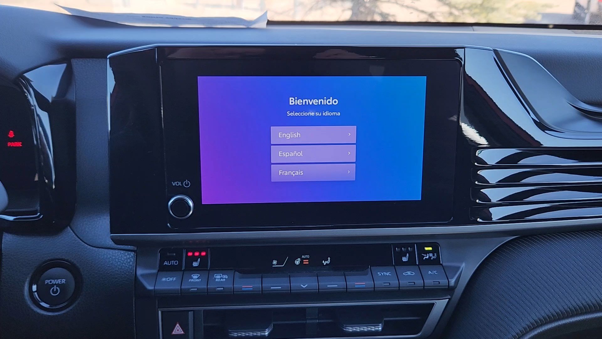 Used 2025 Toyota Camry SE w/ Convenience Package image 14