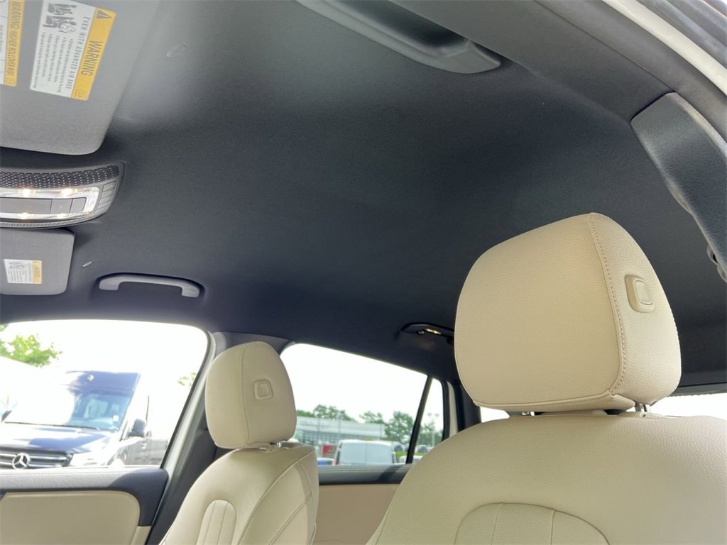 Certified 2025 Mercedes-Benz GLA 250 4MATIC image 21