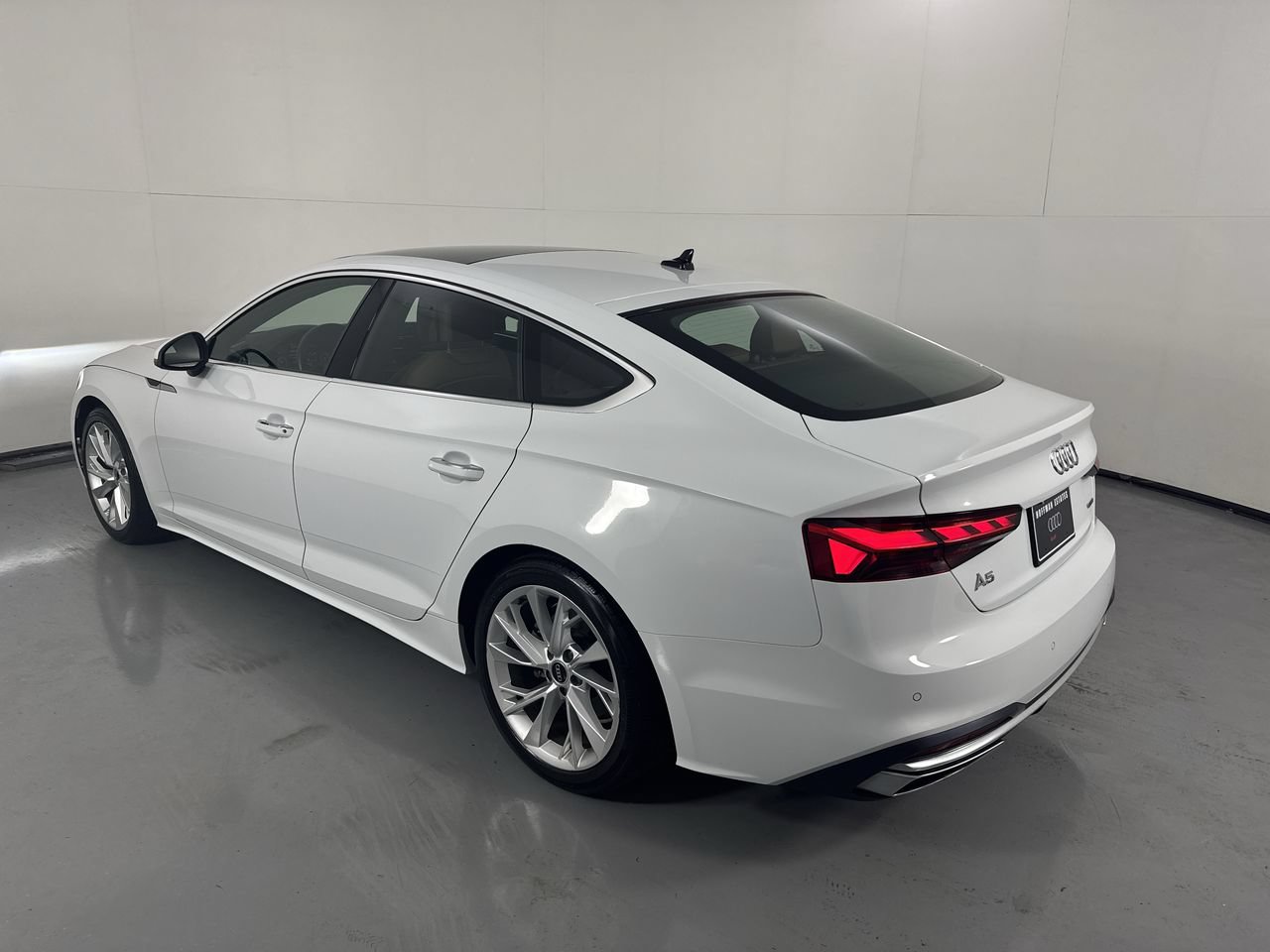 Used 2022 Audi A5 2.0T Premium Plus AWD/4WD image 5