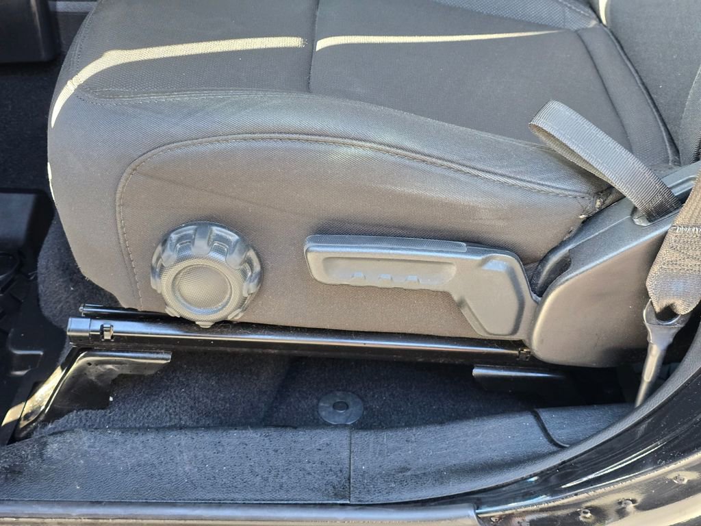 Used 2019 Jeep Wrangler Unlimited Sport S image 13