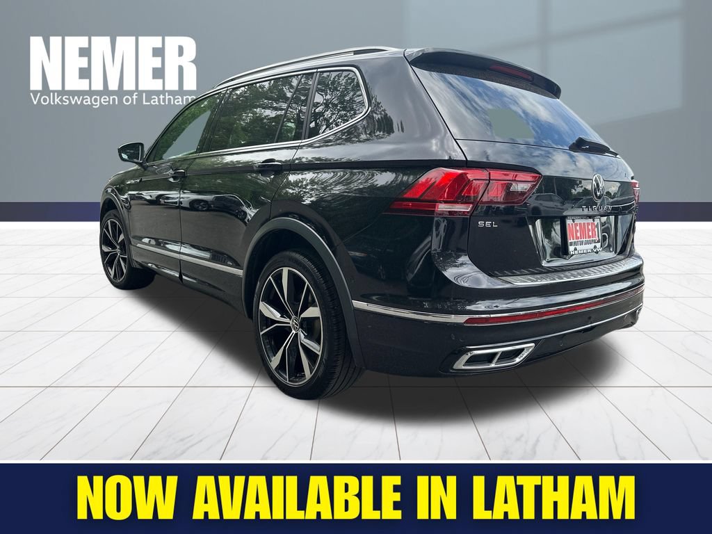 Certified 2022 Volkswagen Tiguan SEL R-Line AWD/4WD image 2
