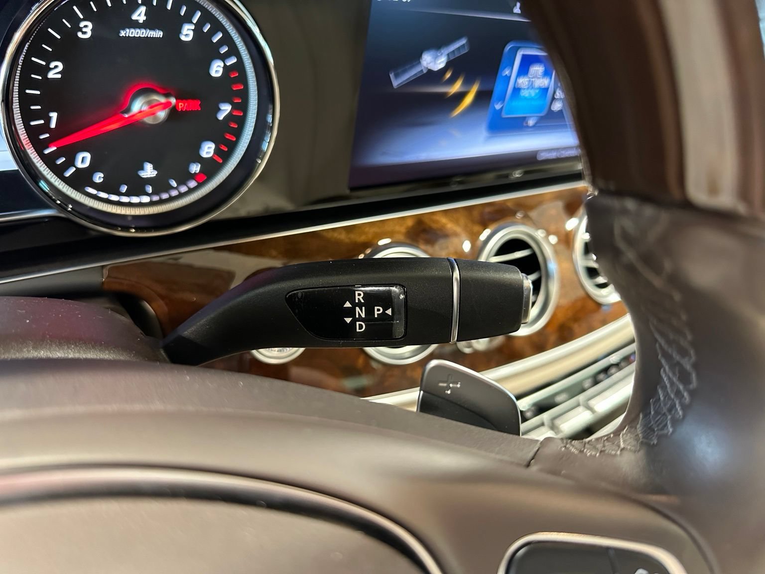 Used 2017 Mercedes-Benz E 300 image 21