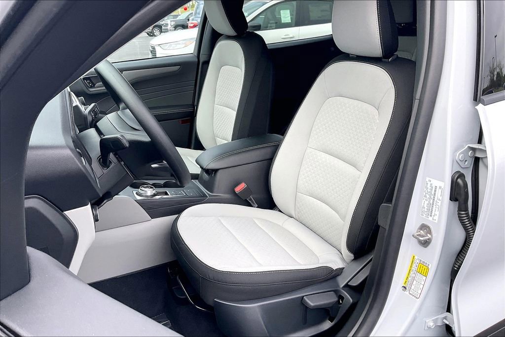 New 2026 Ford Escape Active image 9