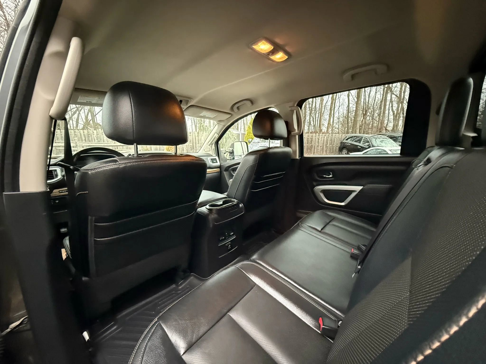 Used 2017 Nissan Titan SL image 21