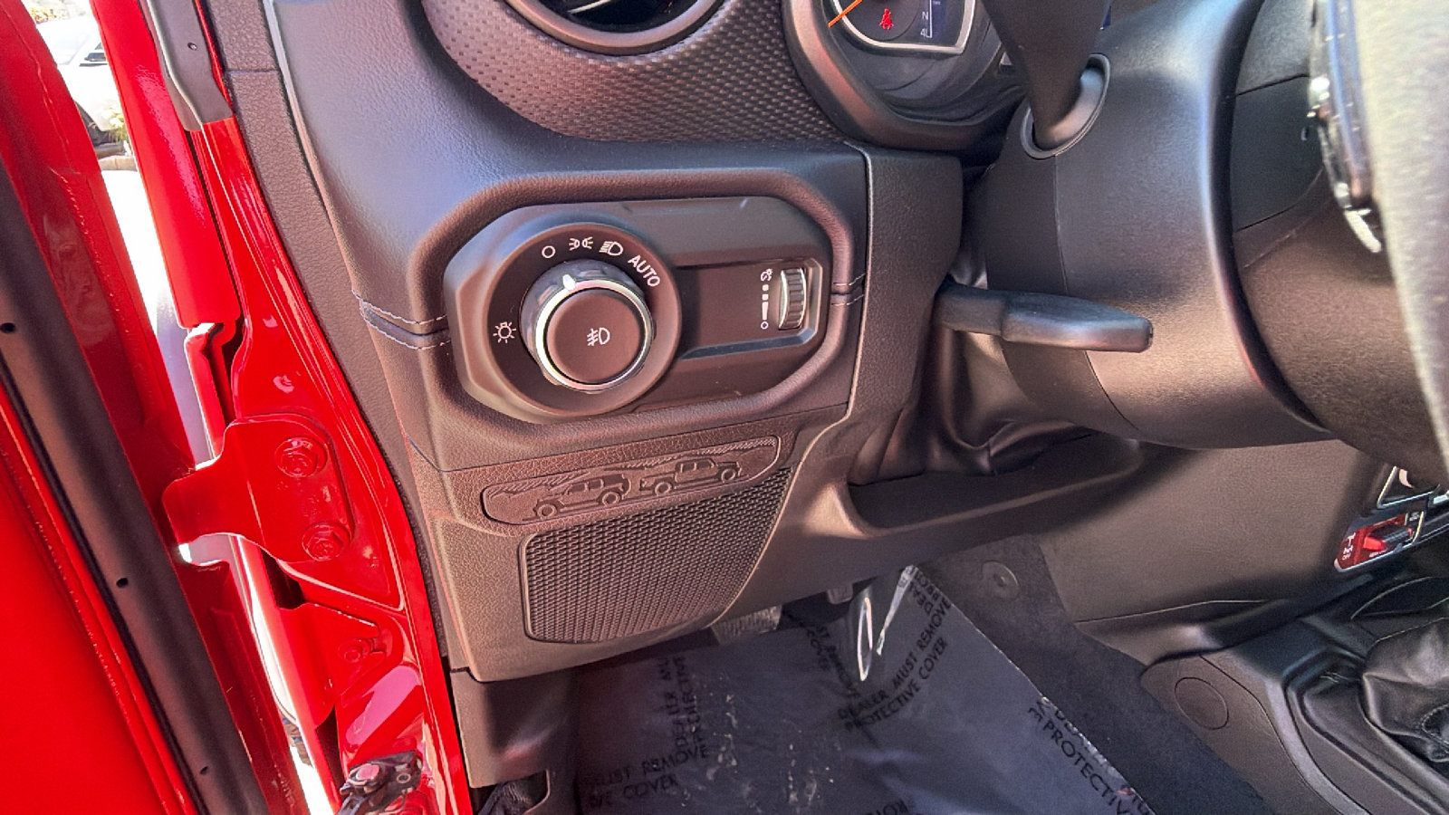 Used 2026 Jeep Wrangler Unlimited Rubicon AWD/4WD image 25