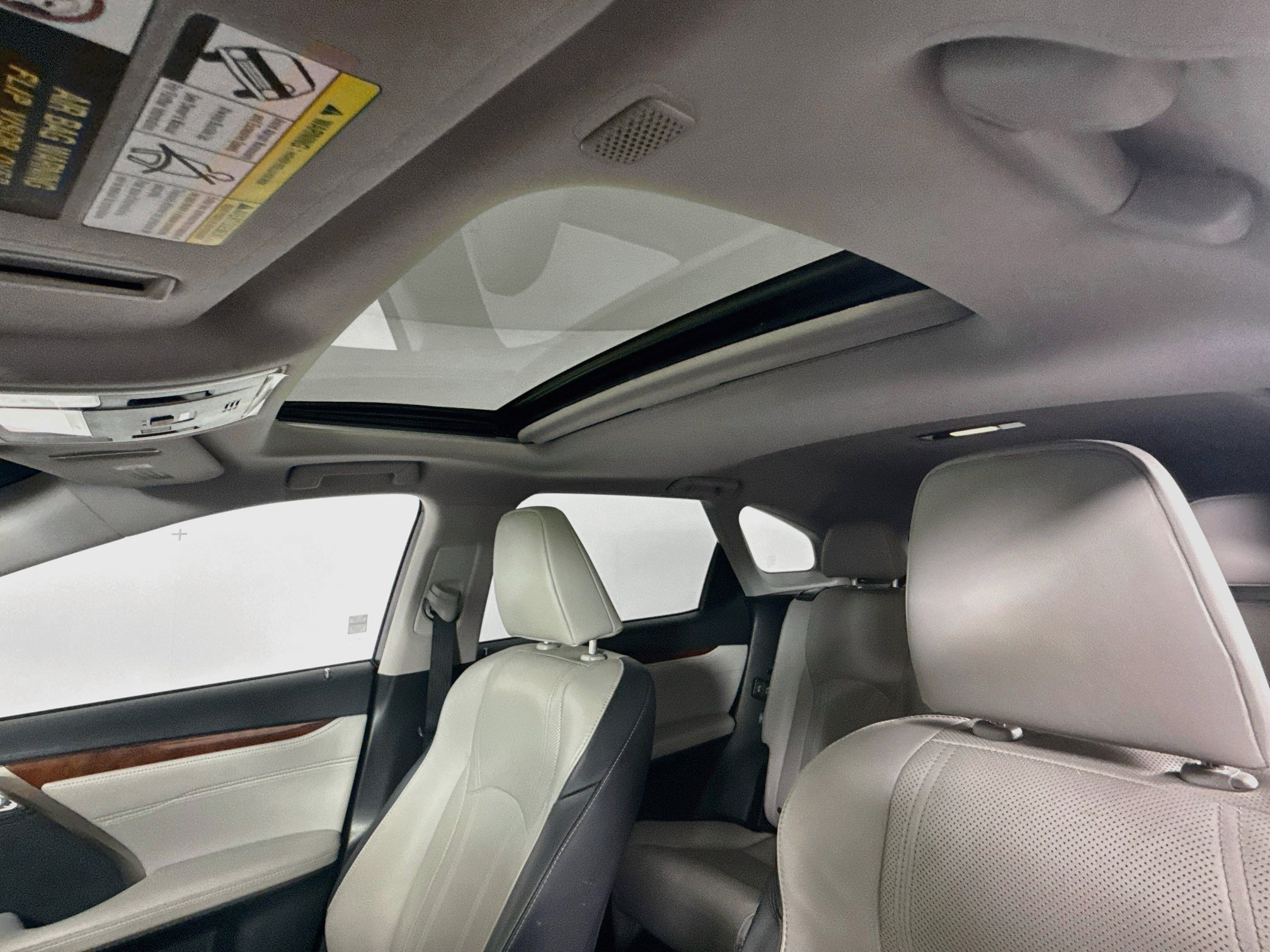 Used 2019 Lexus RX 350L AWD w/ Premium Package image 14