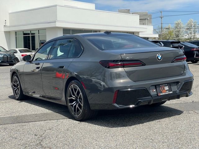 Used 2026 BMW 740i xDrive w/ Premium Package AWD/4WD image 5