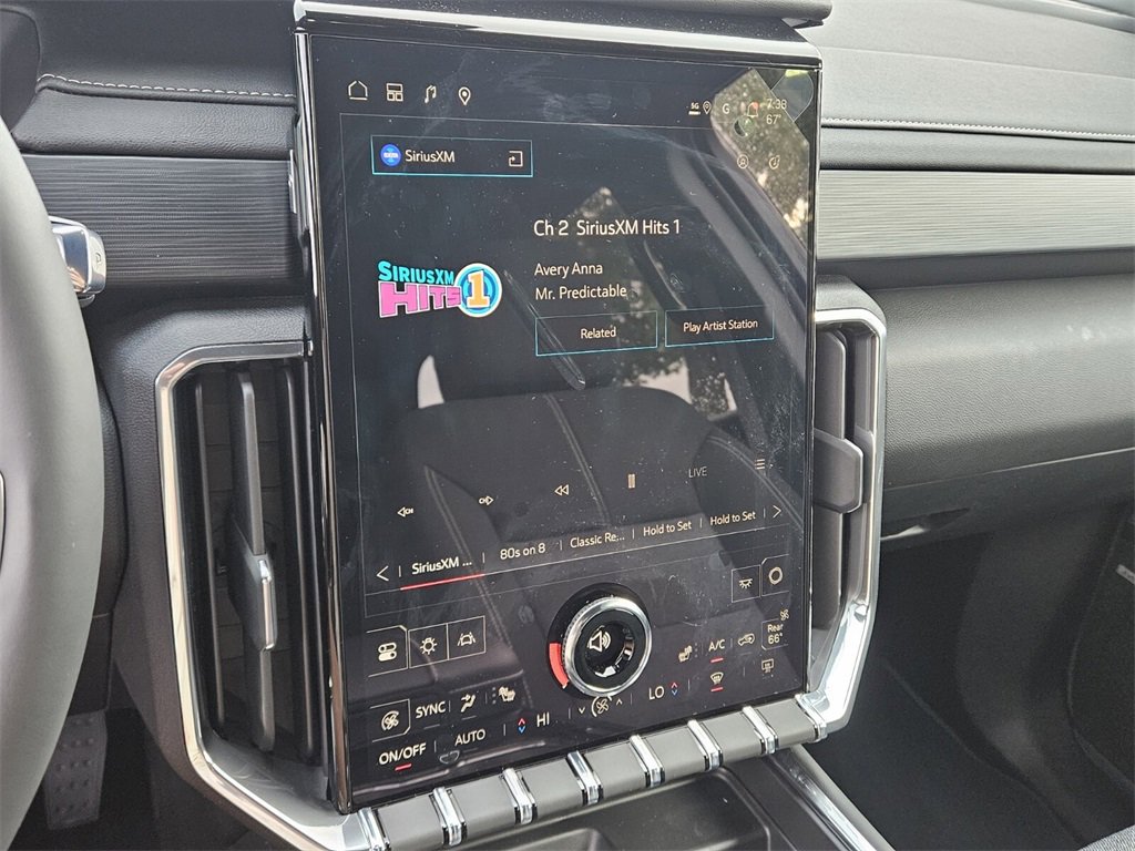 New 2025 GMC Acadia Elevation image 22