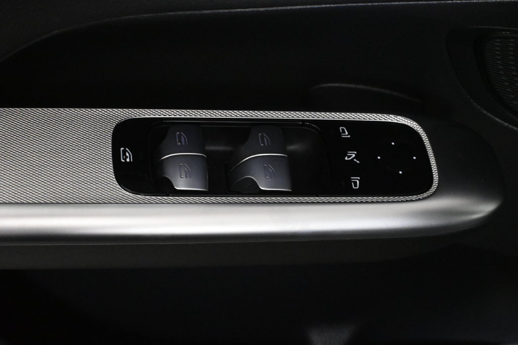 Certified 2026 Mercedes-Benz GLC 300 4MATIC image 27