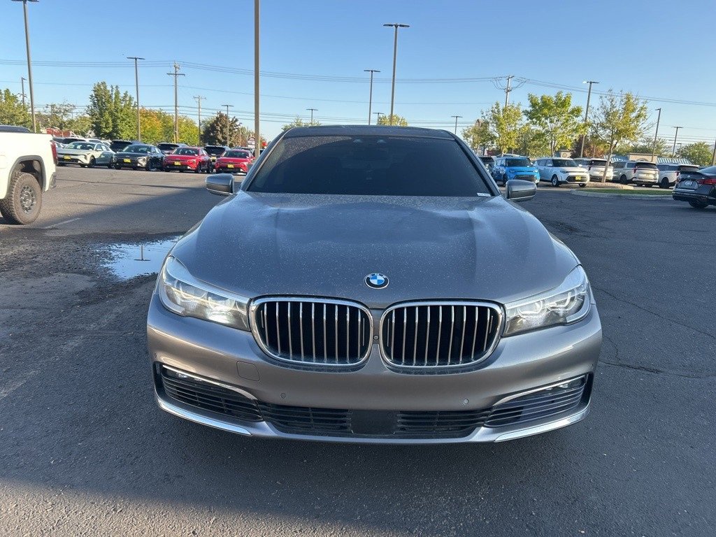 Used 2017 BMW 740i xDrive image 2