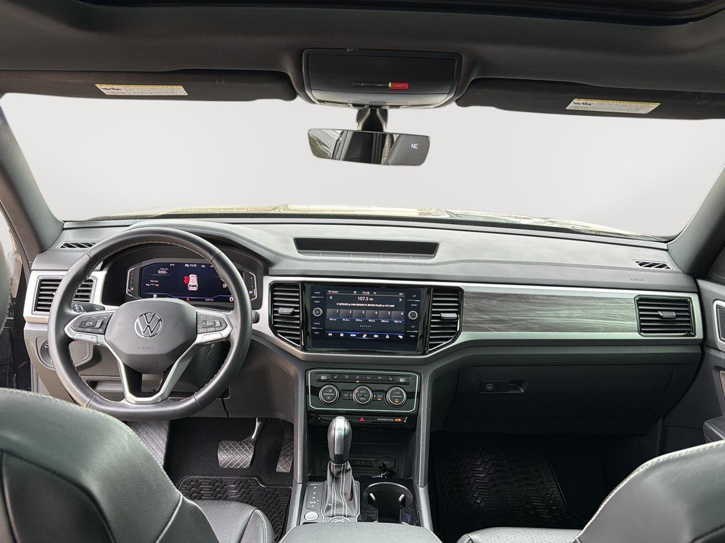 Used 2022 Volkswagen Atlas Cross Sport SE image 25