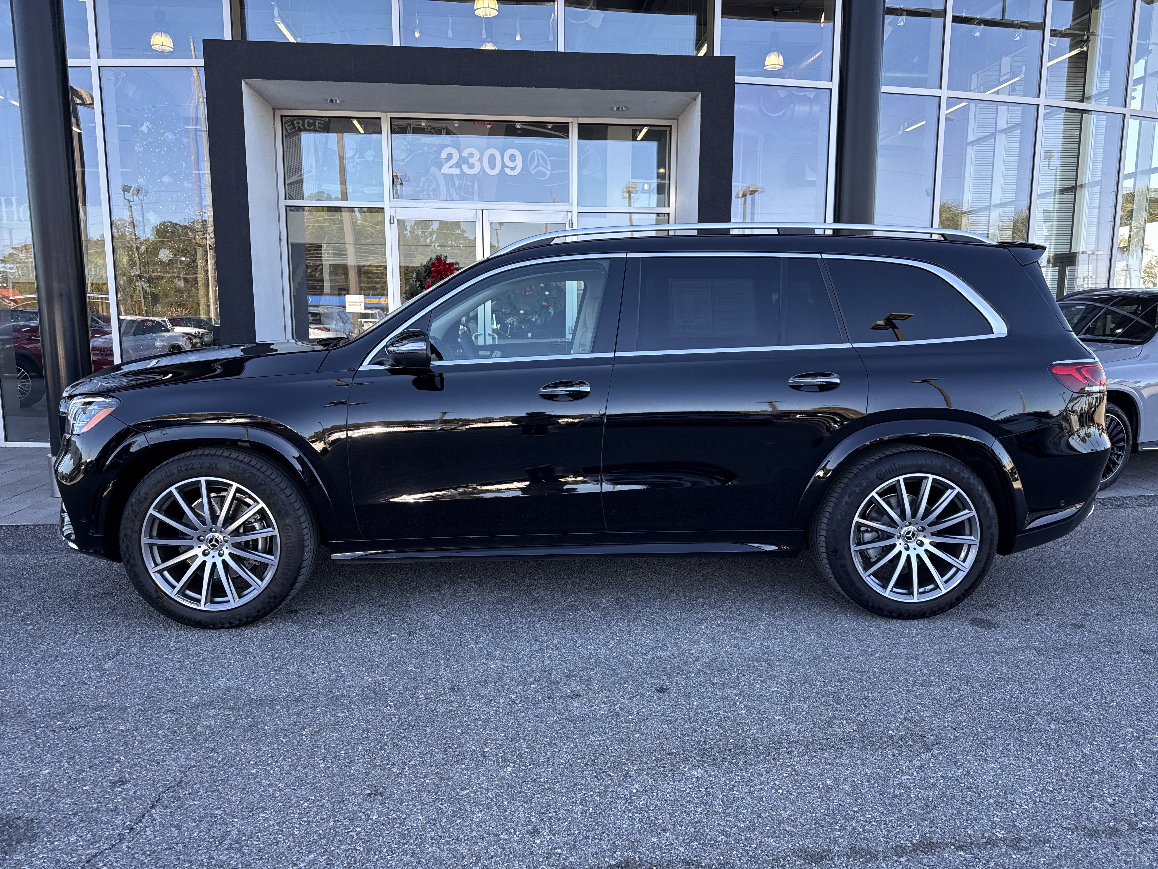 Certified 2023 Mercedes-Benz GLS 450 4MATIC image 2