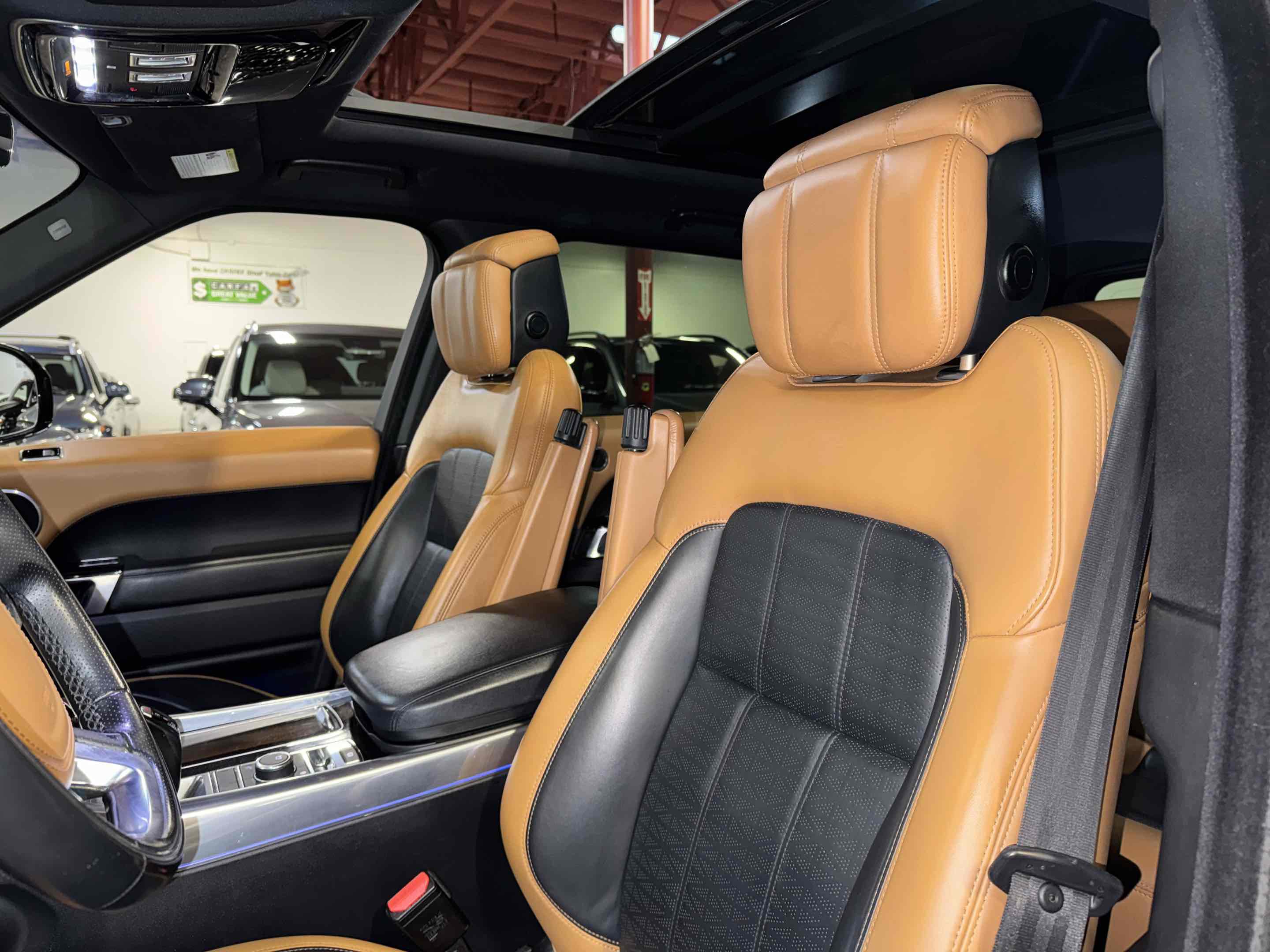 Used 2019 Land Rover Range Rover Sport HSE Dynamic image 37