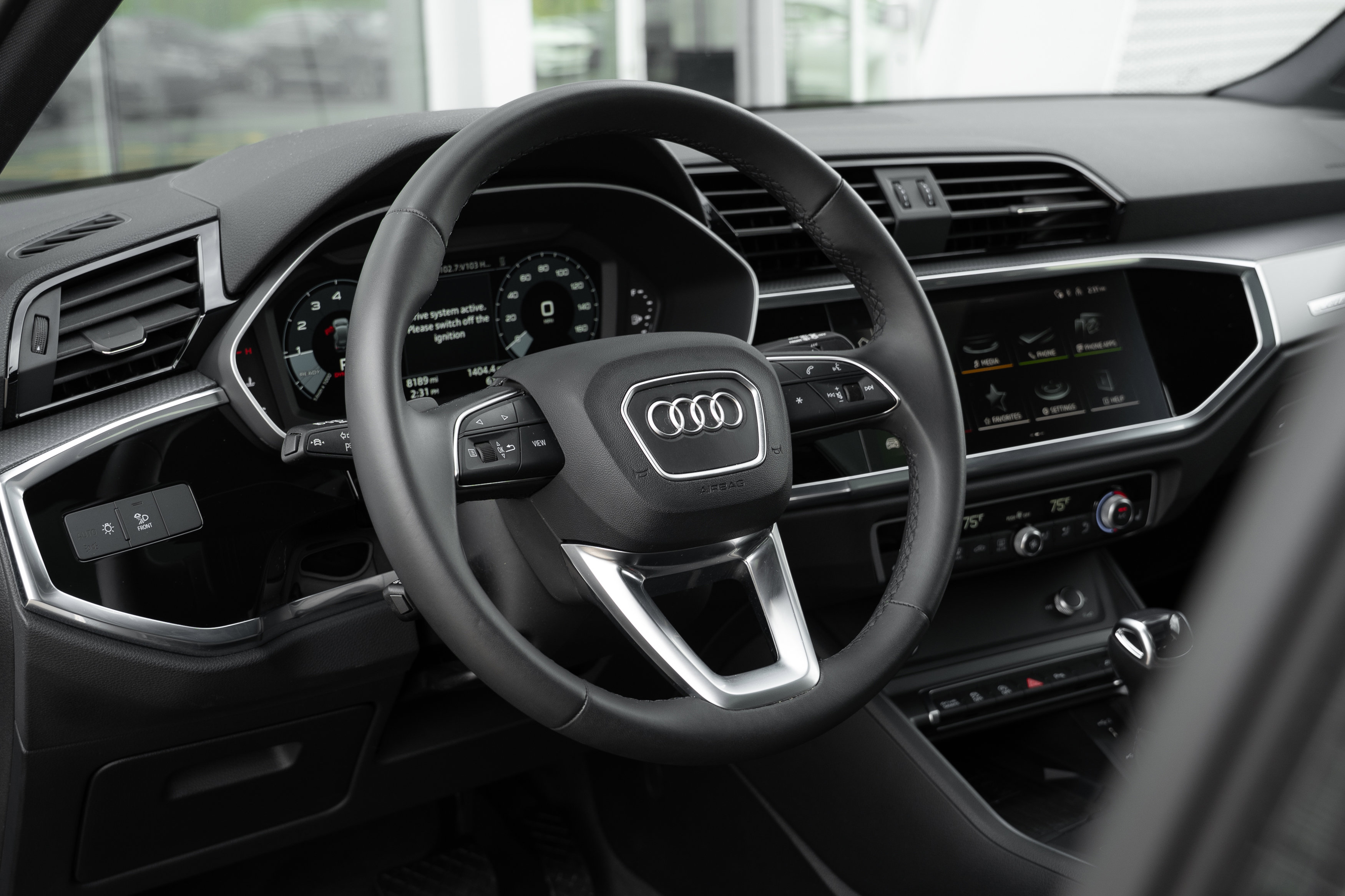 Certified 2025 Audi Q3 2.0T Premium w/ Convenience Package AWD/4WD image 11