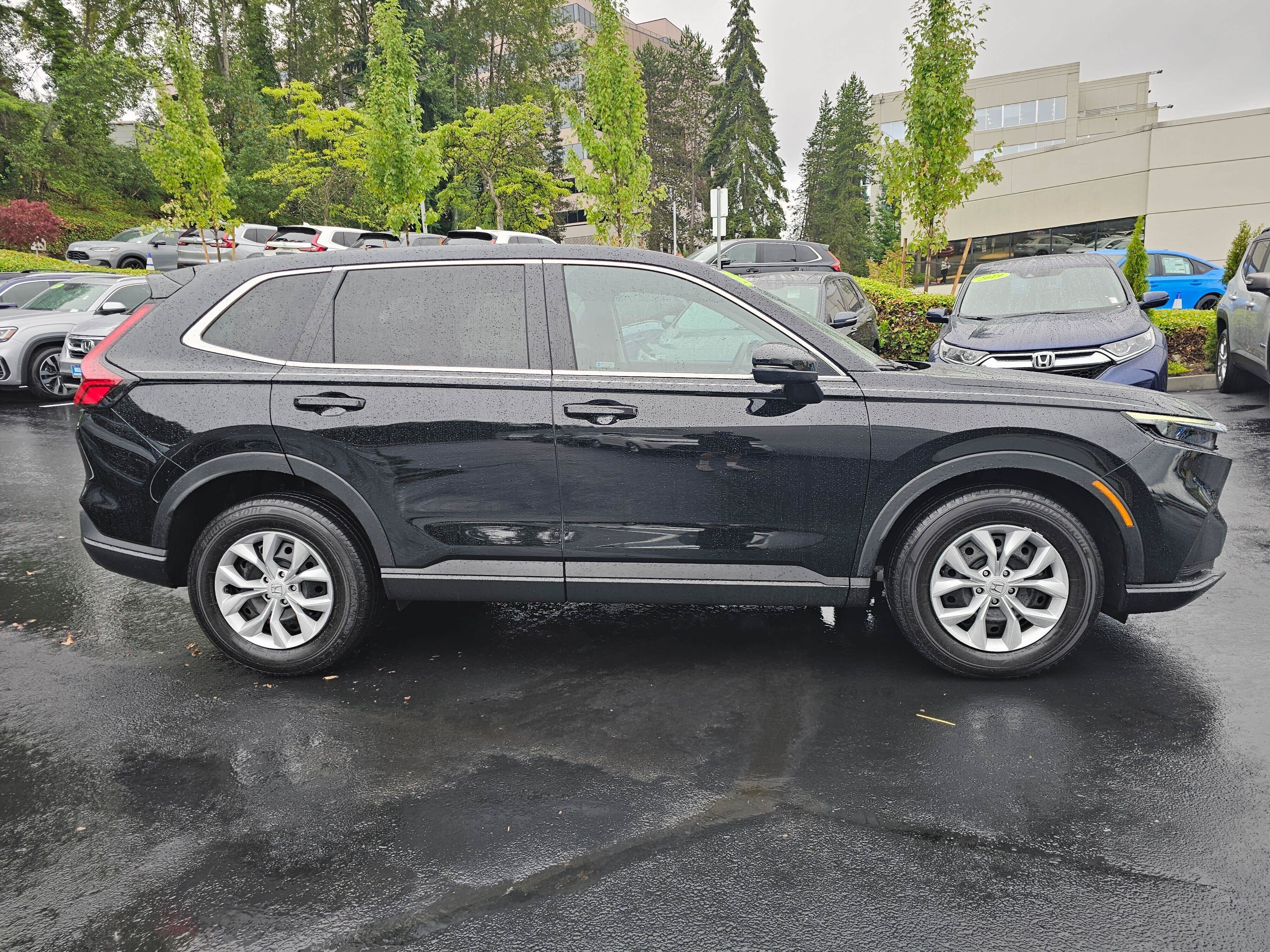 Certified 2025 Honda CR-V LX image 8