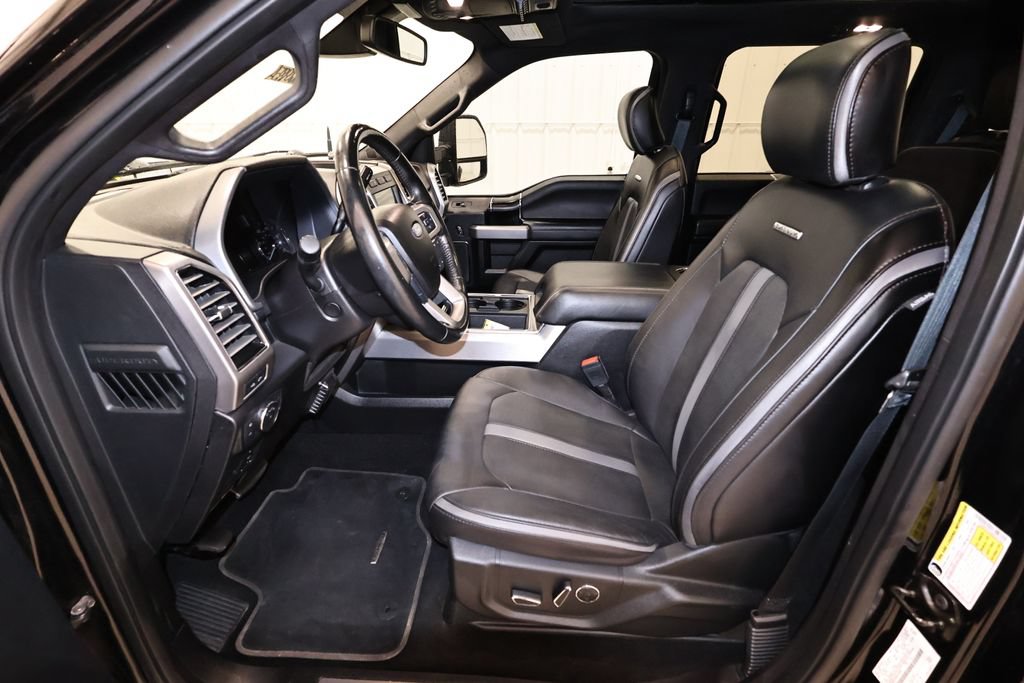 Certified 2019 Ford F450 Platinum w/ Platinum Ultimate Package AWD/4WD image 15
